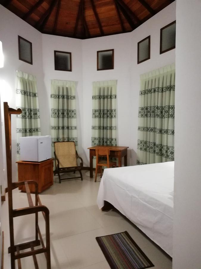 Bed and Breakfast Air Port 5 Minutes Super Clean Upul Негомбо Экстерьер фото